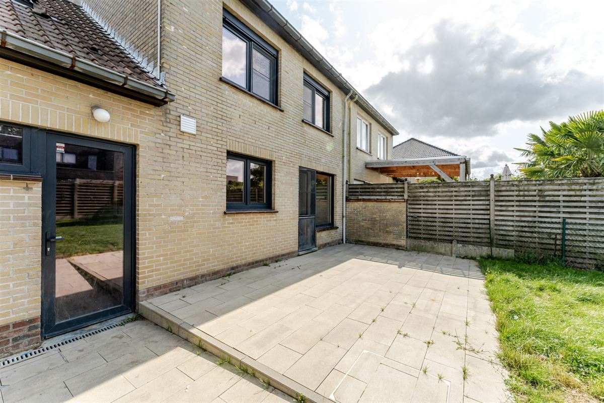 Ruime instapklare gezinswoning met 4 slaapkamers en grote tuin in Diksmuide