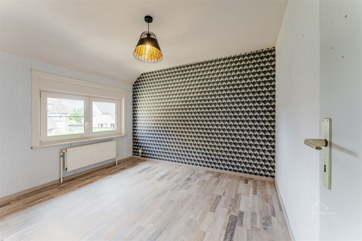 Ruime instapklare gezinswoning met 4 slaapkamers en grote tuin in Diksmuide
