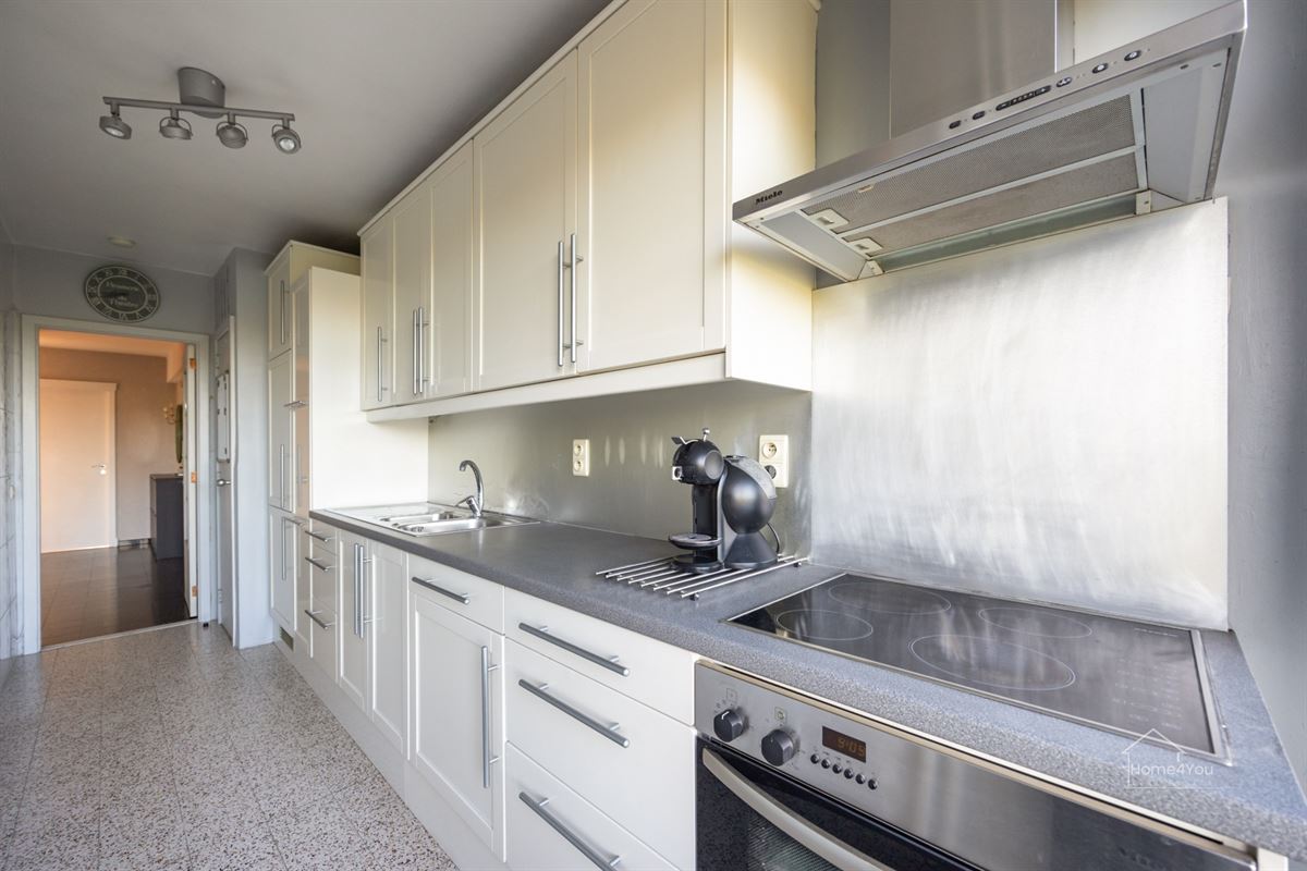 Lichtrijk appartement met 2 slaapkamers, autostaanplaats én groen uitzicht