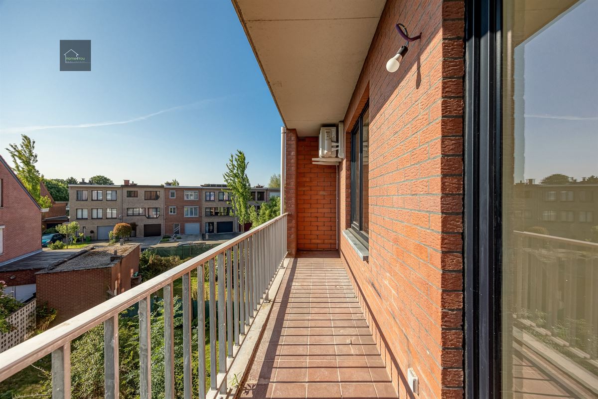Gerenoveerd appartement met zonnepanelen in kleinschalige blok