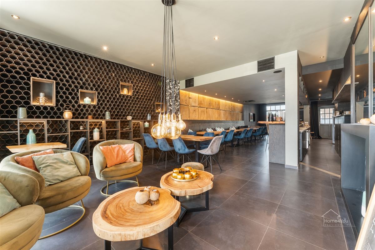 Volledig ingerichte trendy horecazaak aan de wandelpromenade!