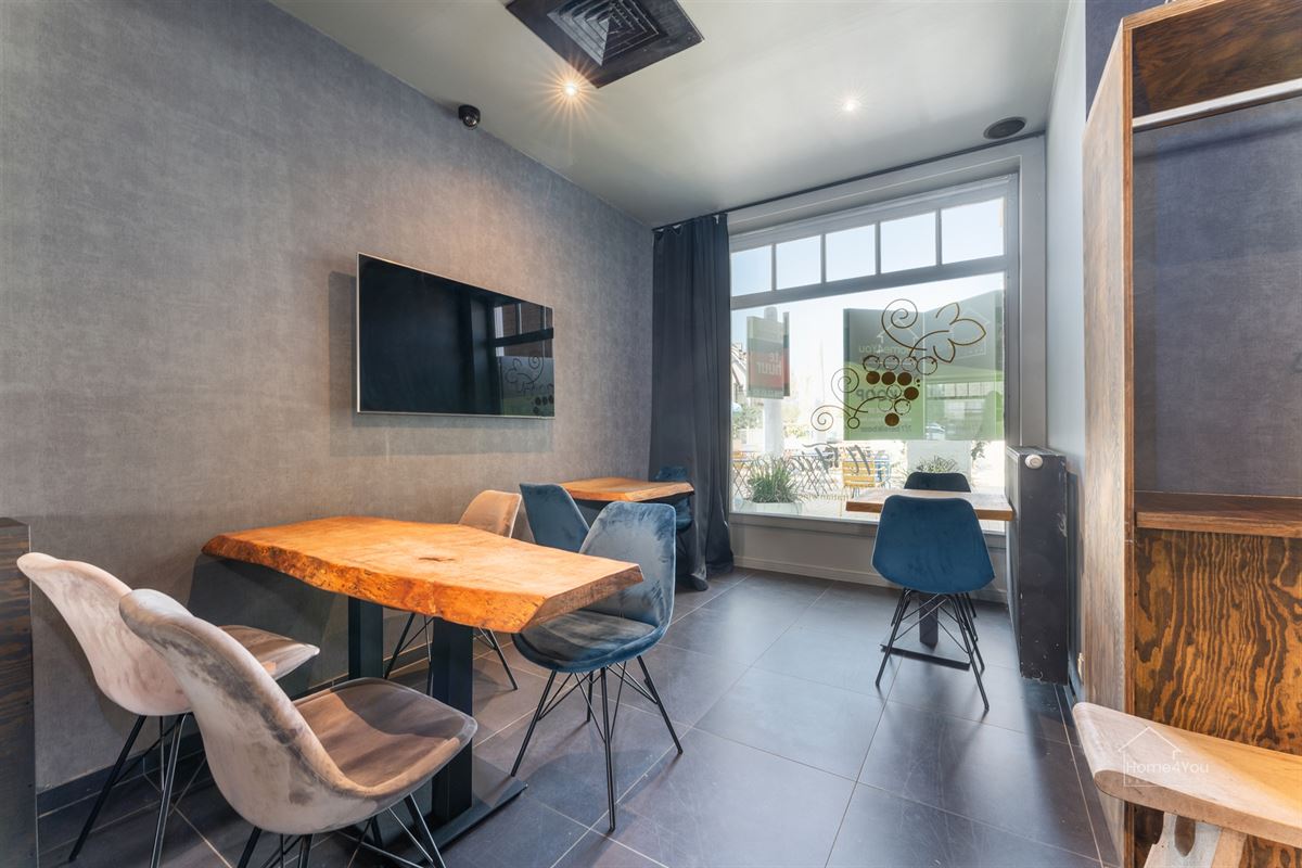 Volledig ingerichte trendy horecazaak aan de wandelpromenade!