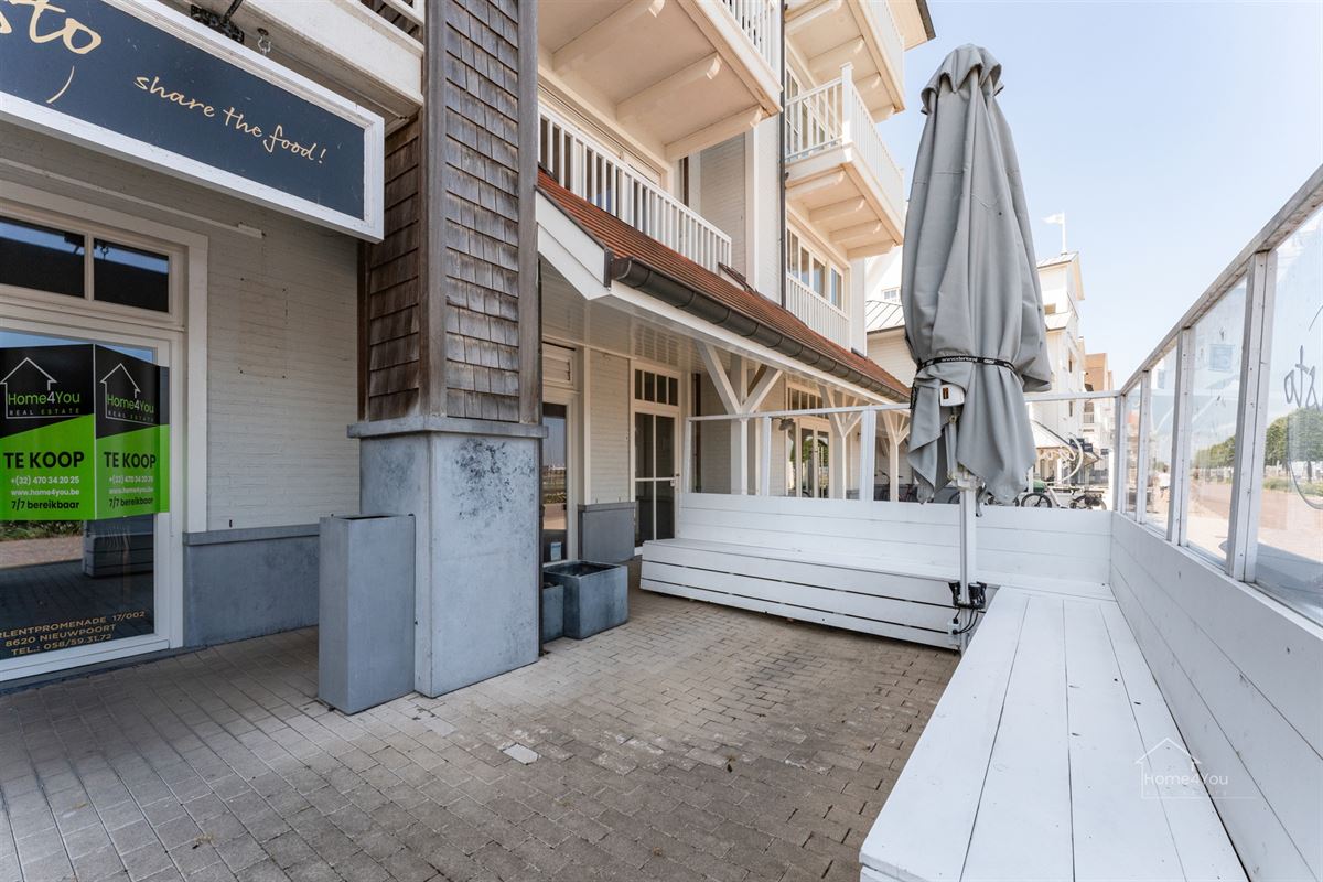 Volledig ingerichte ruime horecazaak aan wandelpromenade!