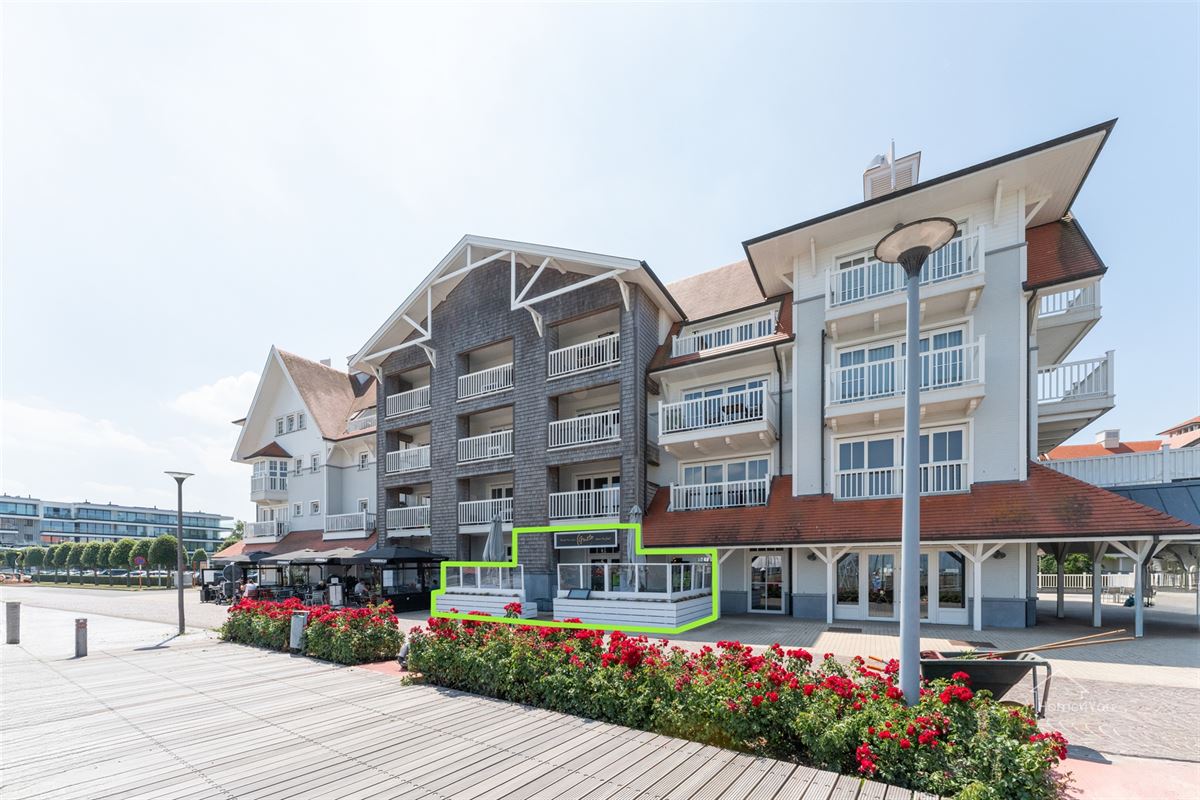 Volledig ingerichte ruime horecazaak aan wandelpromenade!