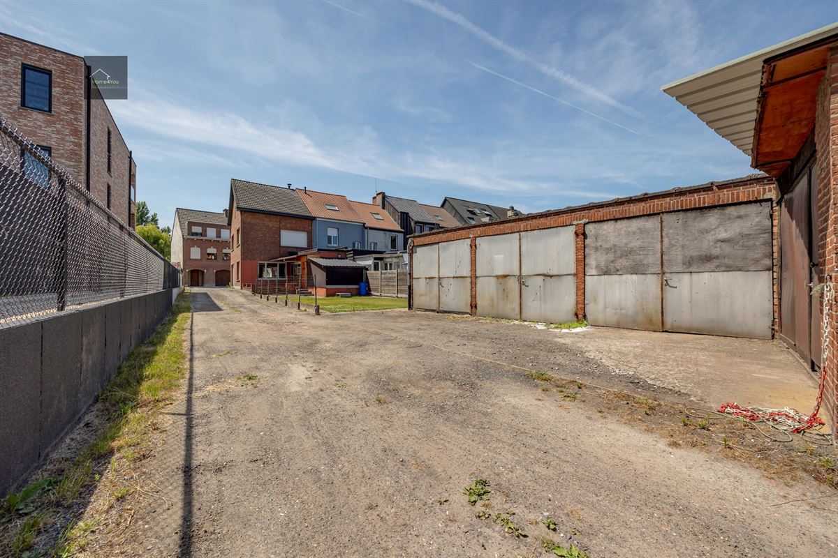 Te Renoveren Halfopen Bebouwing