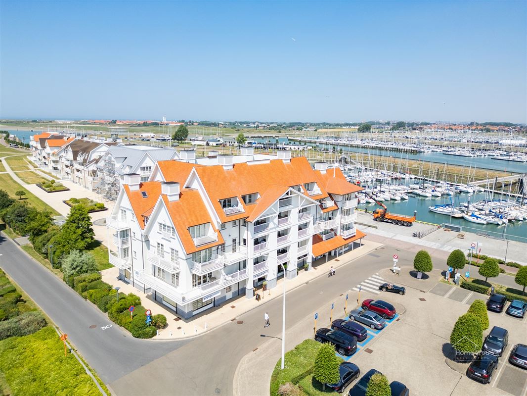 Volledig ingerichte trendy horecazaak aan de wandelpromenade!