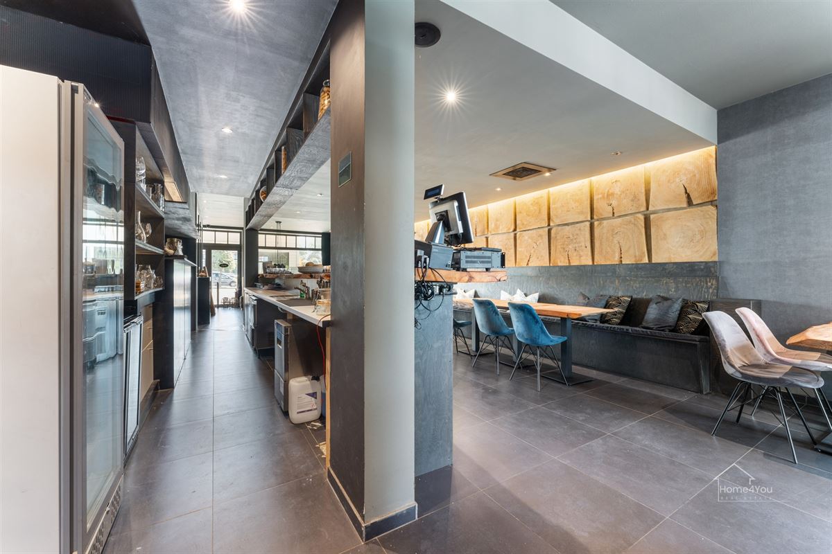 Volledig ingerichte trendy horecazaak aan de wandelpromenade!