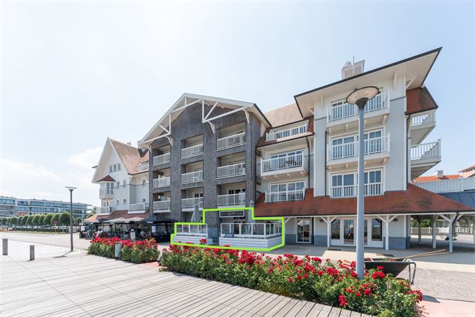 Volledig ingerichte ruime horecazaak aan wandelpromenade!