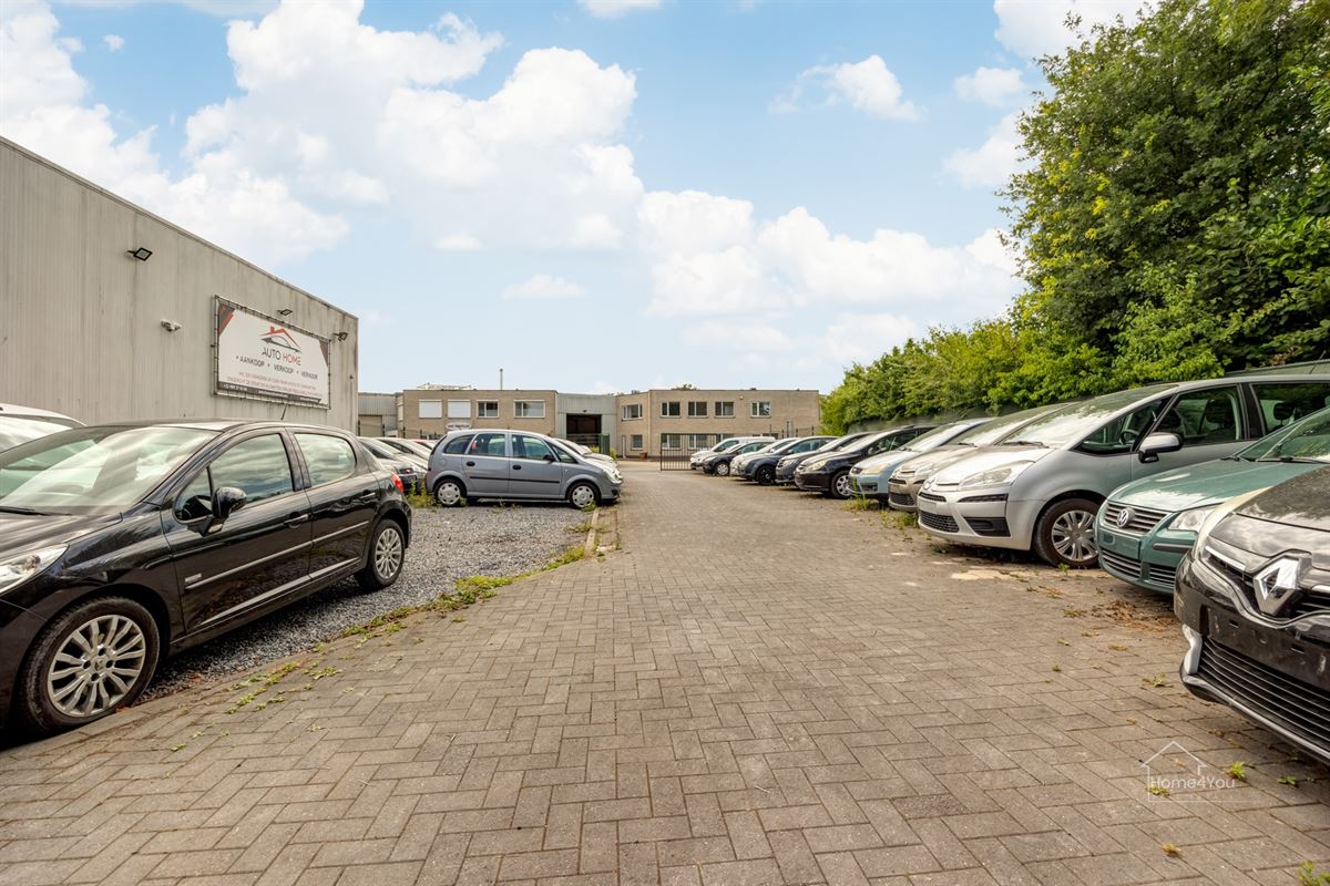 Nijverheidsgebouw + woning