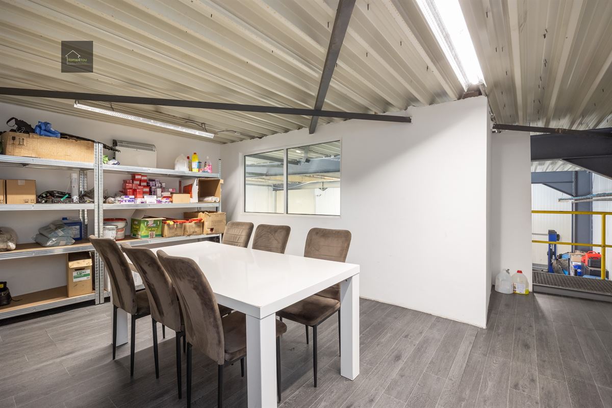 Nijverheidsgebouw + woning 