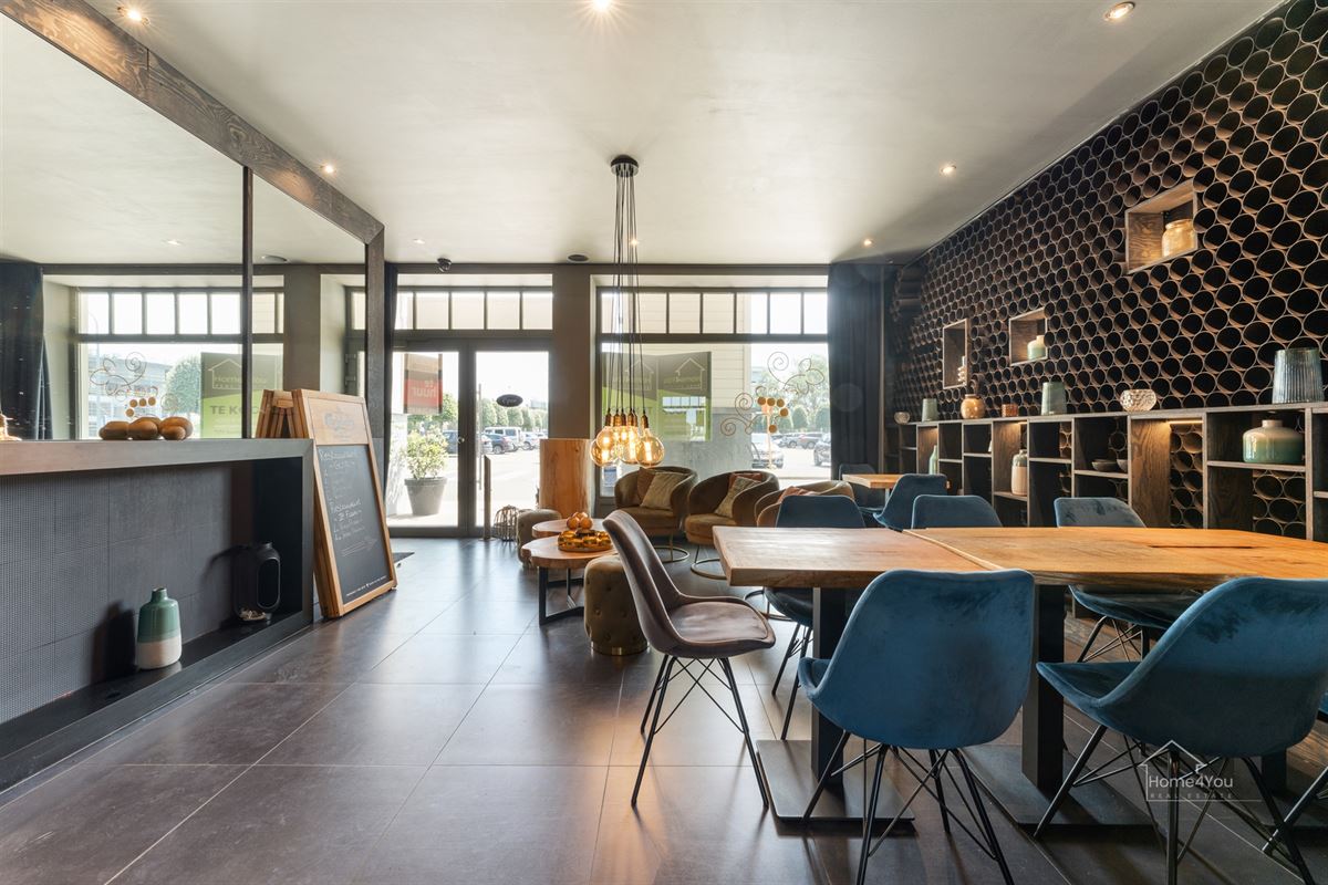 Volledig ingerichte trendy horecazaak aan de wandelpromenade!