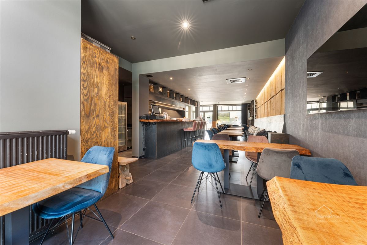 Volledig ingerichte trendy horecazaak aan de wandelpromenade!