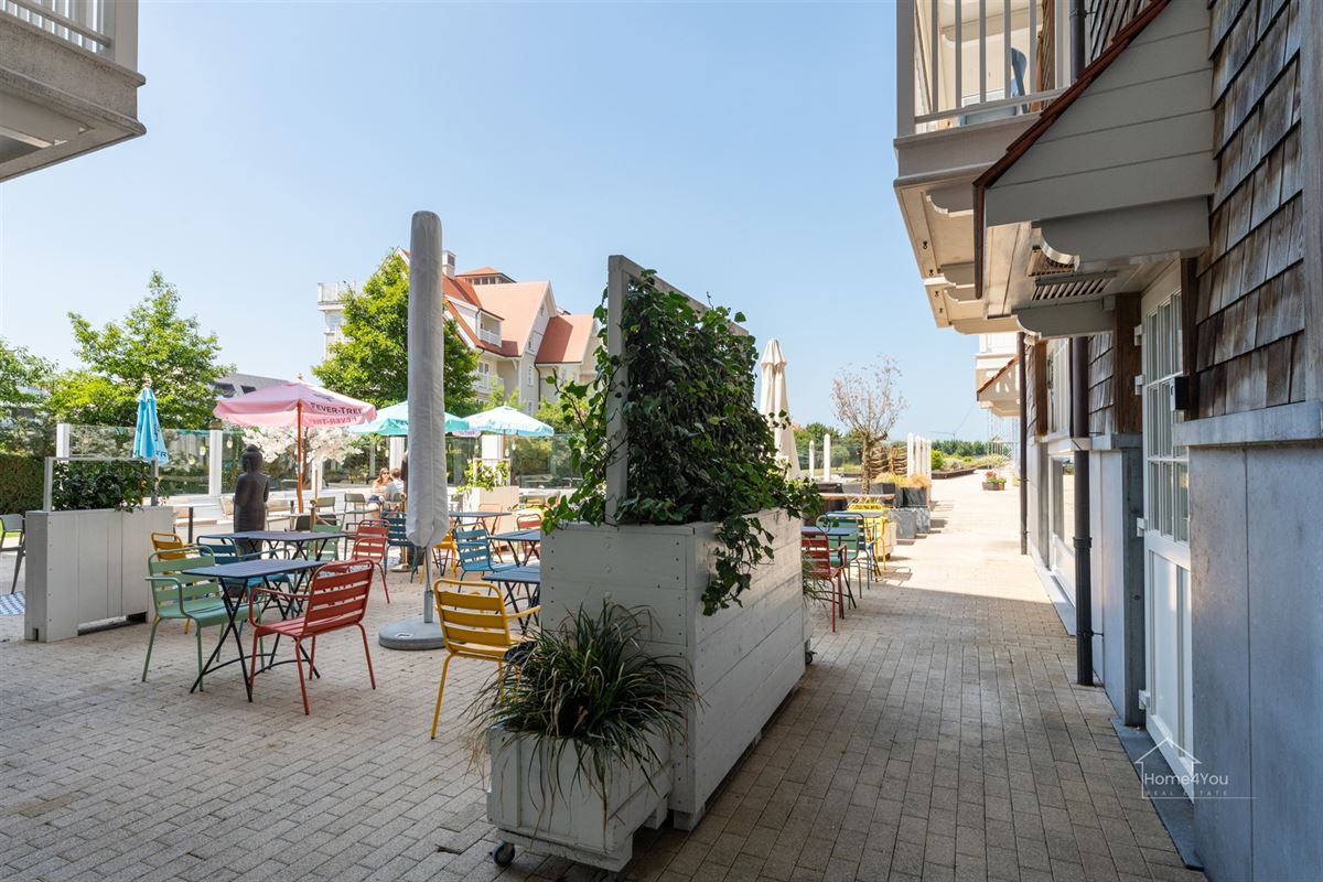 Volledig ingerichte trendy horecazaak aan de wandelpromenade!