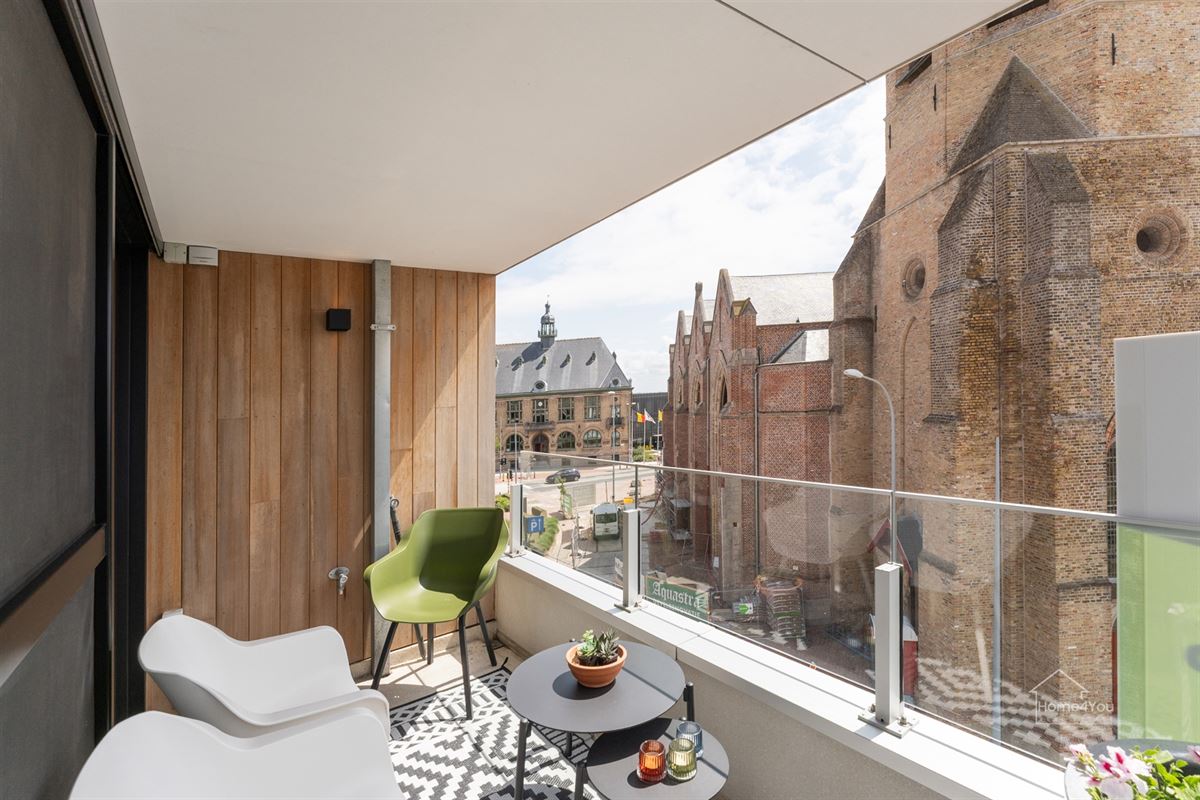 Unieke kans: recent hoekappartement met luxe afwerking.