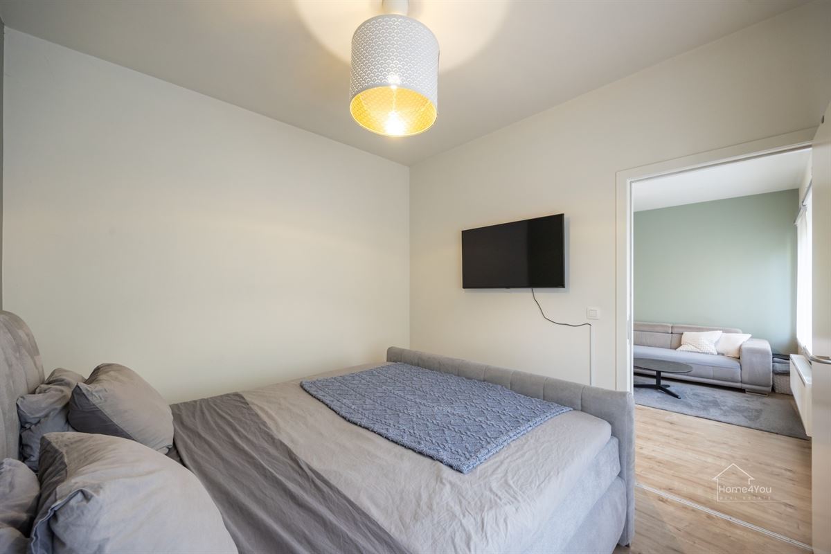 Gelijkvloers appartement met zeer grote tuin