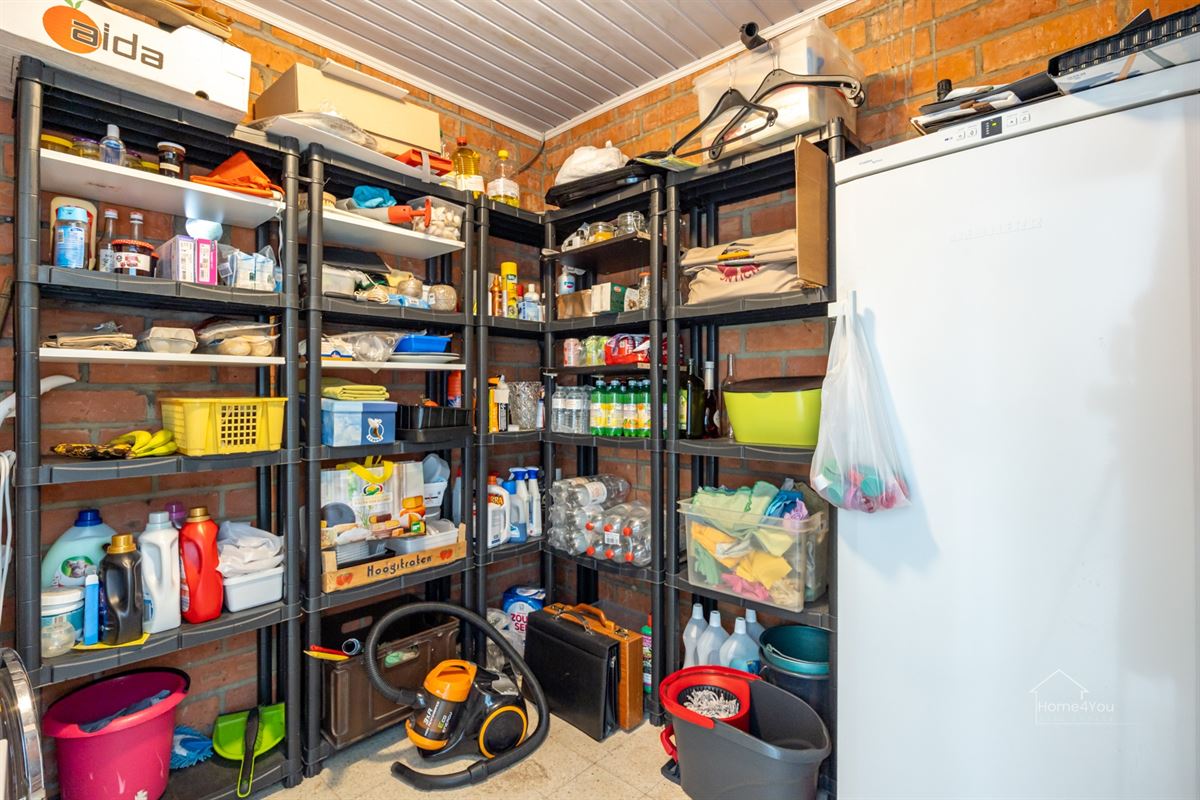 Halfopen bebouwing met tuin en atelier