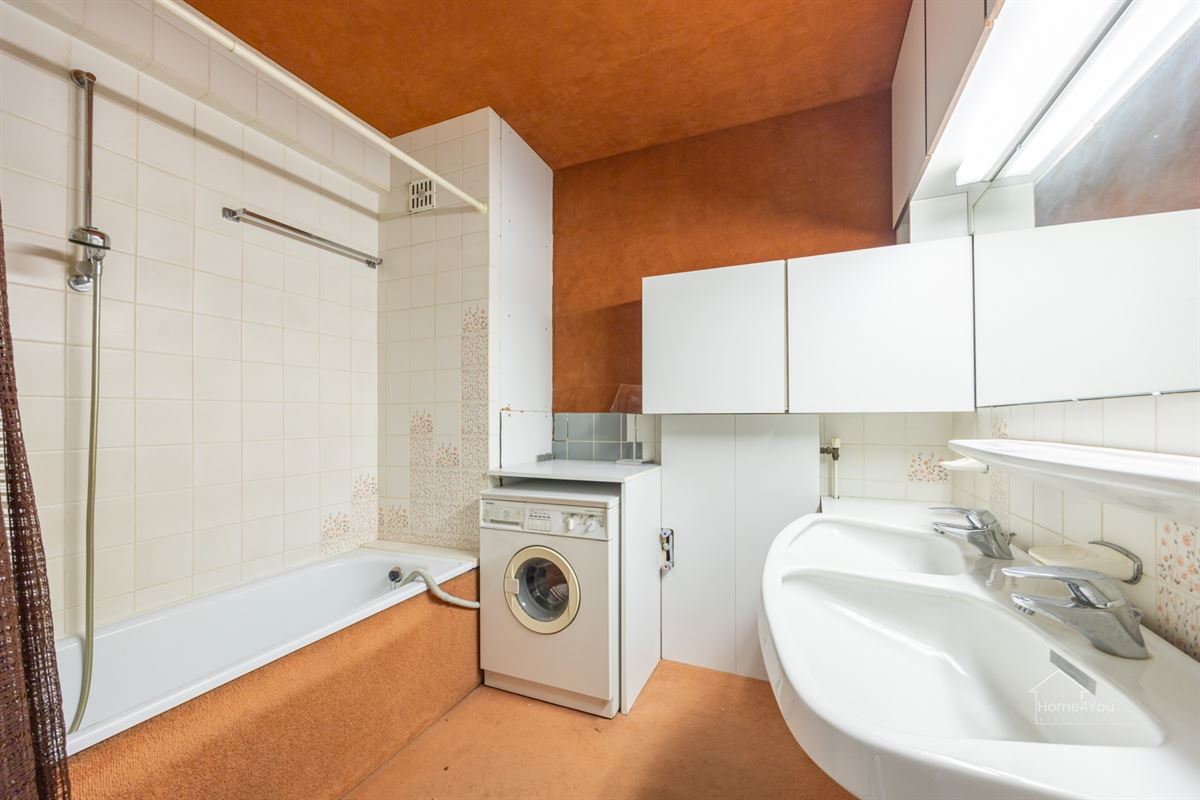 Licht en ruim appartement met uitzicht op het Rivierenhof