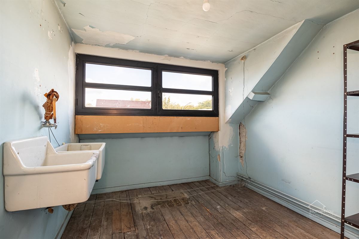 Zeer ruim herenhuis met zwembad