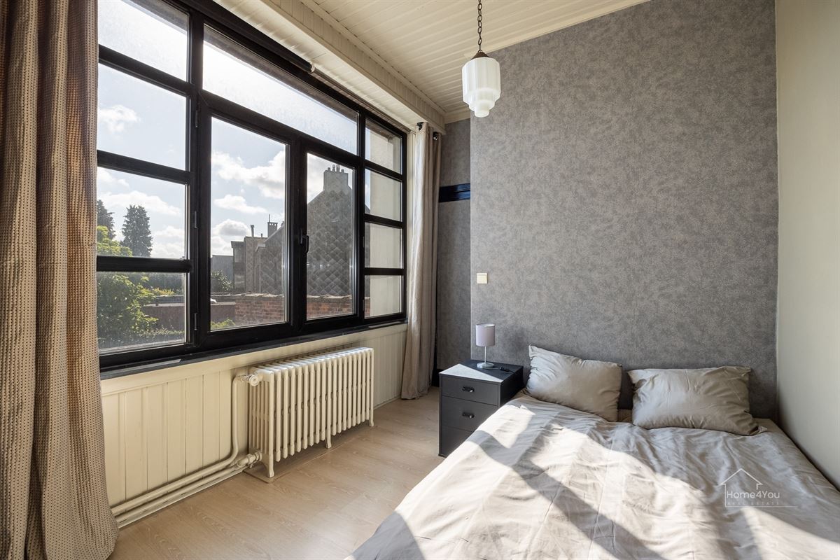 Zeer ruim herenhuis