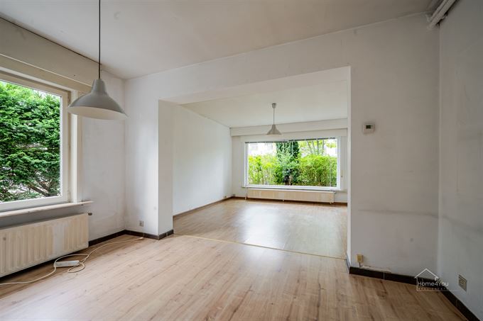 Ruime, authentieke(op te frissen)kustvilla te Koksijde Bad!