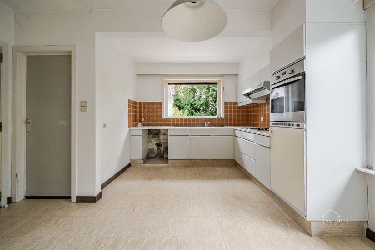 Ruime, authentieke(op te frissen)kustvilla te Koksijde Bad!