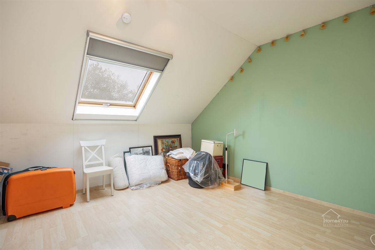 Instapklare gezinswoning met 4 slaapkamers en tuin