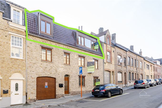 Ruim duplexappartement 4 slaapkamers 2 badkamers! 