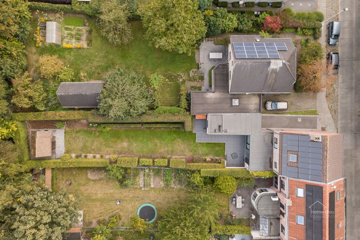 Instapklare gezinswoning met 4 slaapkamers en tuin
