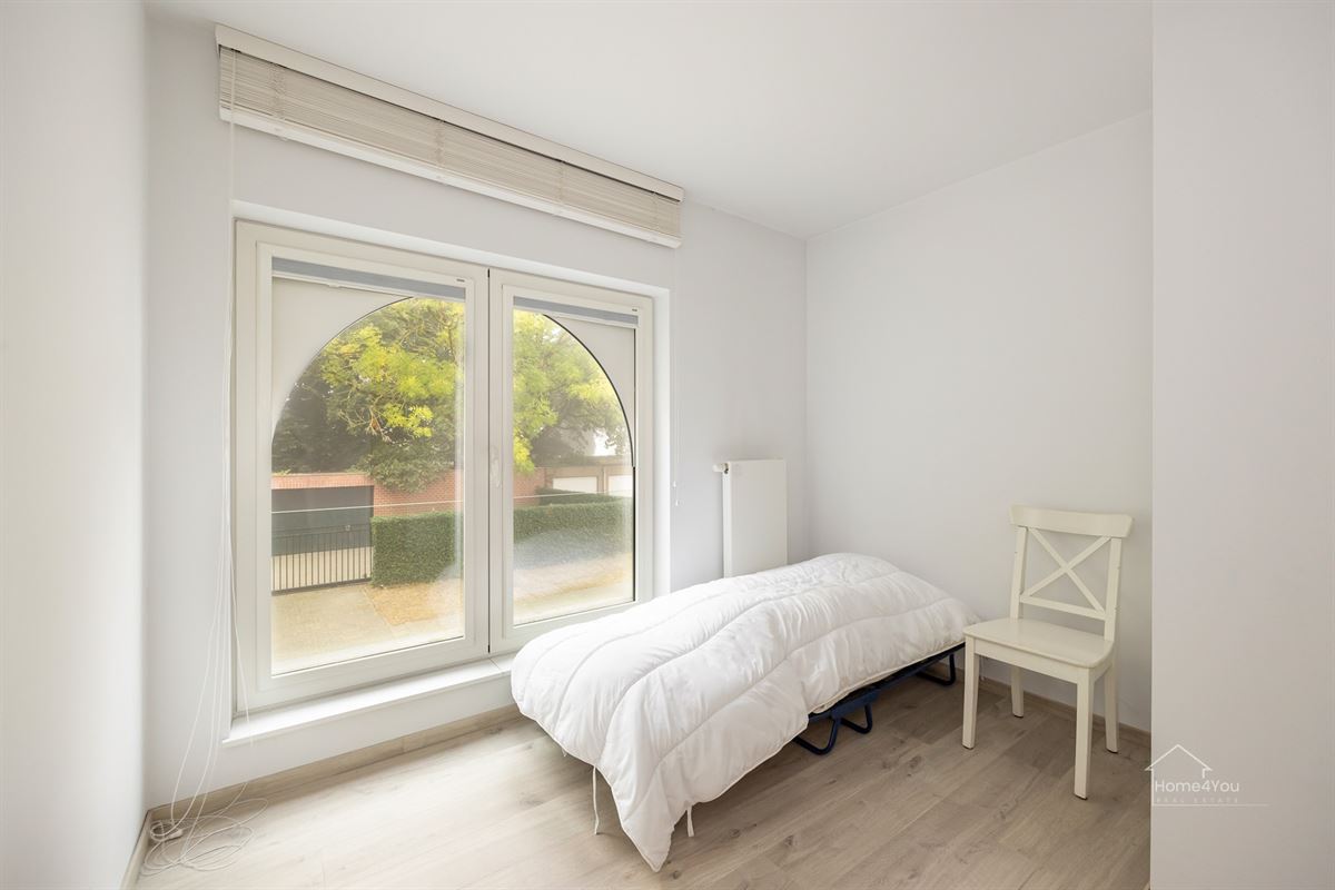 Instapklare gezinswoning met 4 slaapkamers en tuin