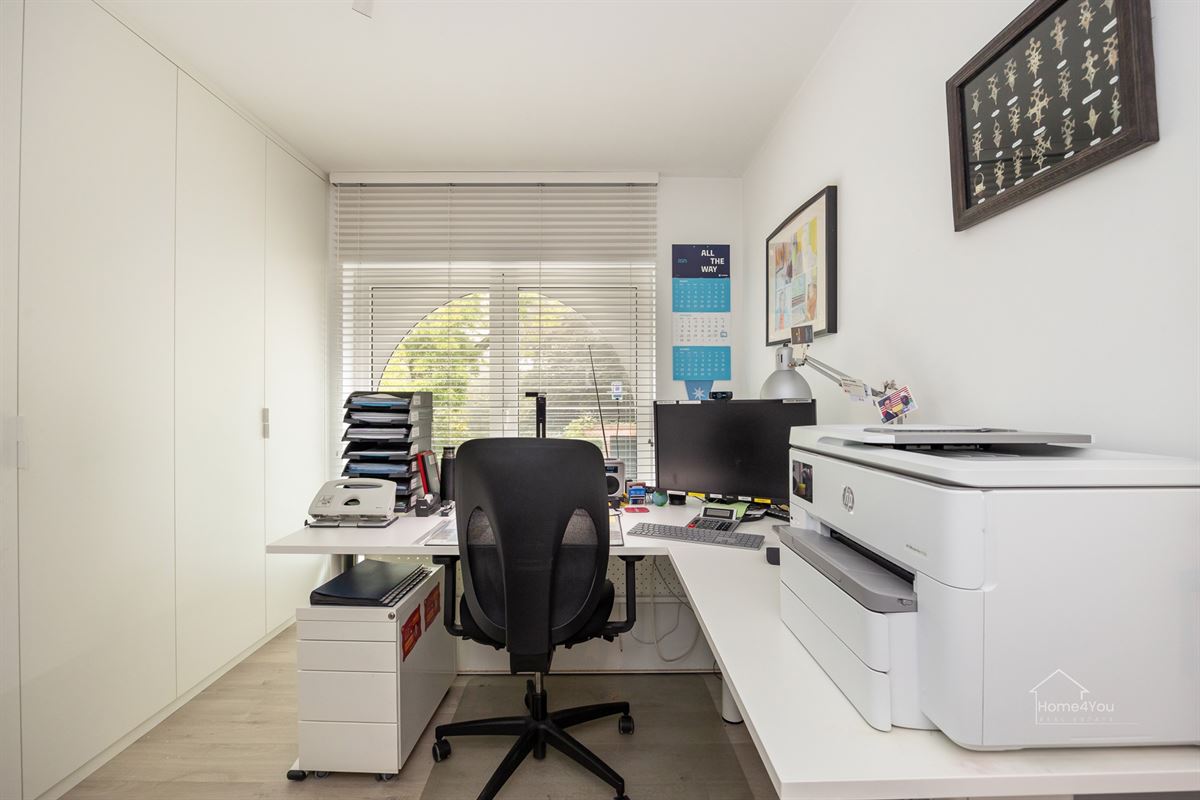 Instapklare gezinswoning met 4 slaapkamers en tuin