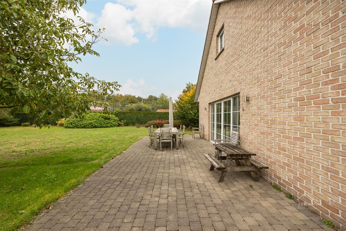 Vrijstaande woning op ruim perceel