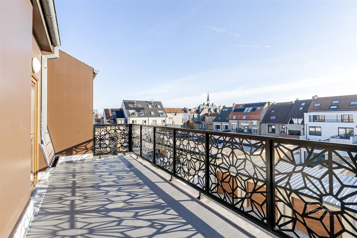 Ruim duplexappartement 4 slaapkamers 2 badkamers! 