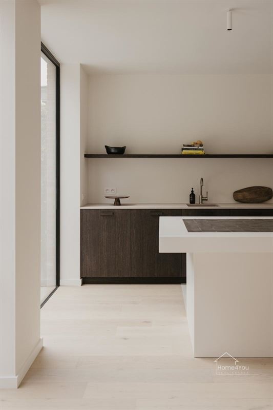 Net gerenoveerde woning op toplocatie in ’s-Gravenwezel