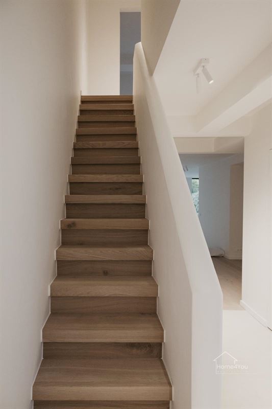 Net gerenoveerde woning op toplocatie in ’s-Gravenwezel