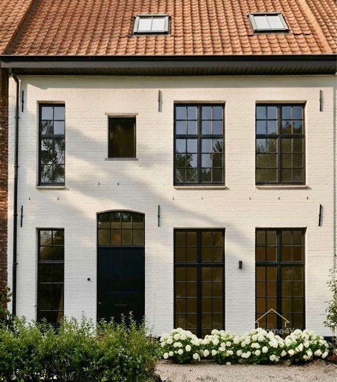 Net gerenoveerde woning op toplocatie in ’s-Gravenwezel