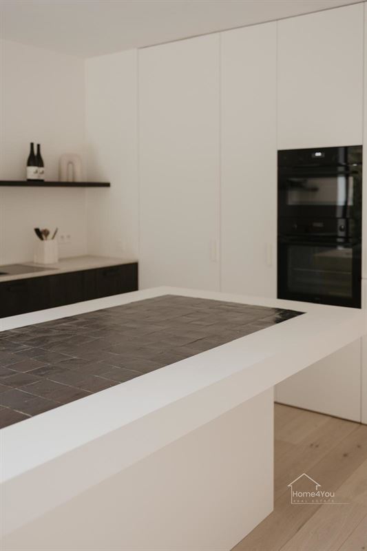 Net gerenoveerde woning op toplocatie in ’s-Gravenwezel