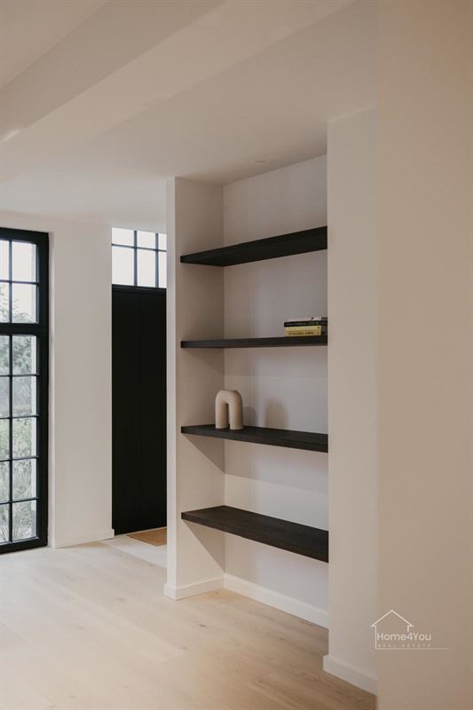 Net gerenoveerde woning op toplocatie in ’s-Gravenwezel