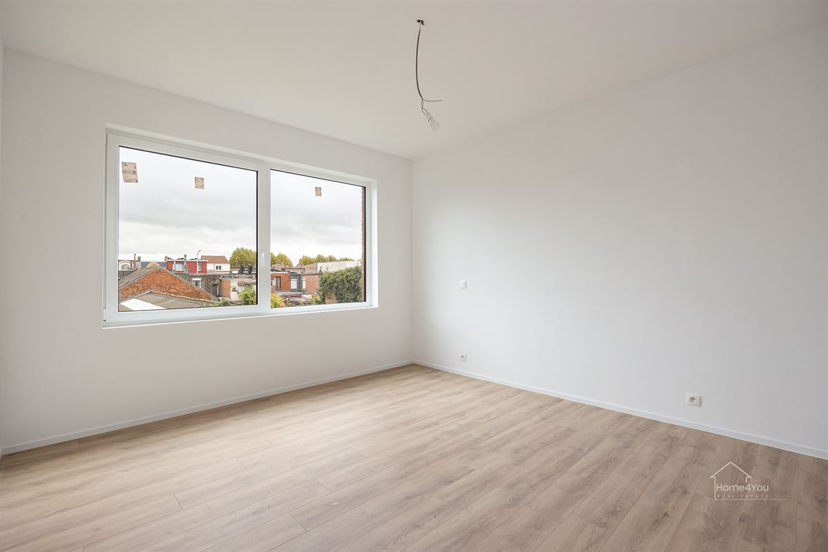 Gerenoveerd 2-slaapkamer appartement in Borsbeek te koop!