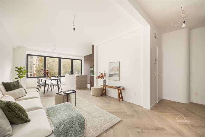 Prachtig gerenoveerd appartement in hartje Antwerpen te koop