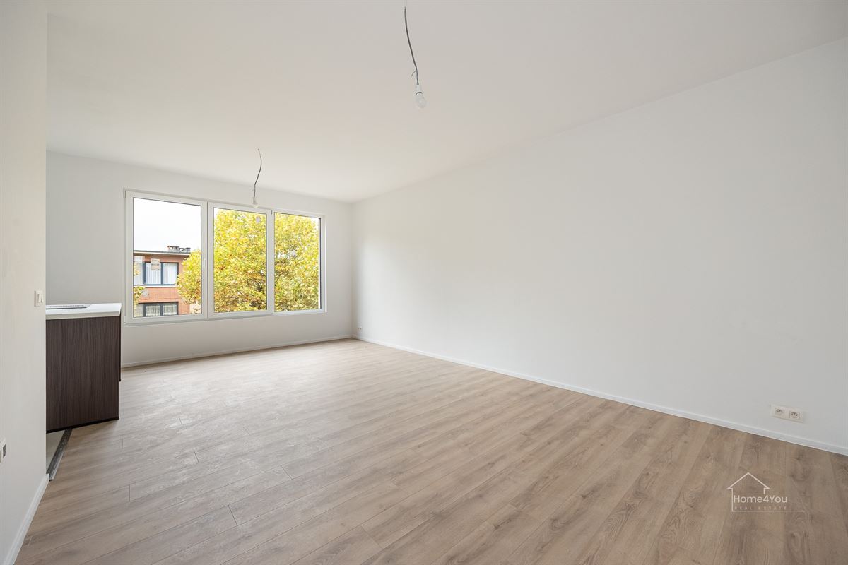 Gerenoveerd 2-slaapkamer appartement in Borsbeek te koop!
