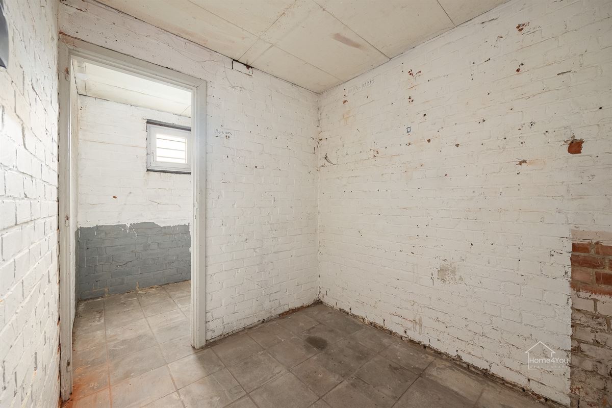 Gerenoveerd 2-slaapkamer appartement met terras in Borsbeek te koop!