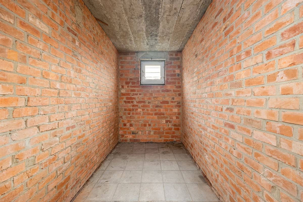 Gerenoveerd 2-slaapkamer appartement met terras in Borsbeek te koop!