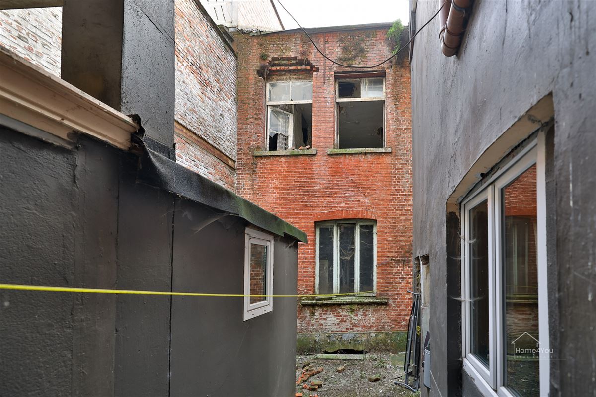 Ruime woning met meerdere slaapkamers en overdekt terras