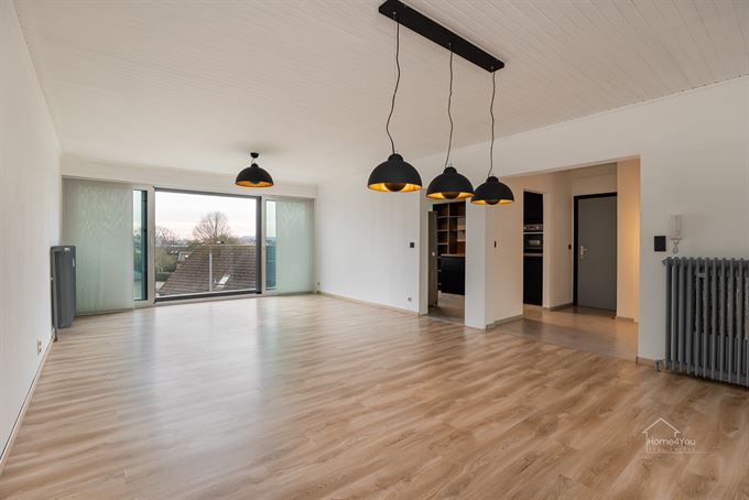 Ruim, lichtrijk en energiezuinig appartement