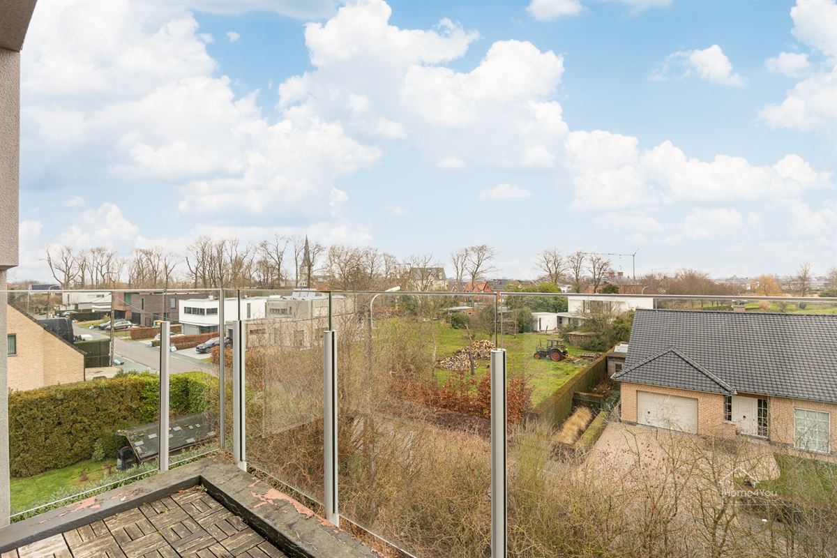 Ruim, lichtrijk en energiezuinig appartement