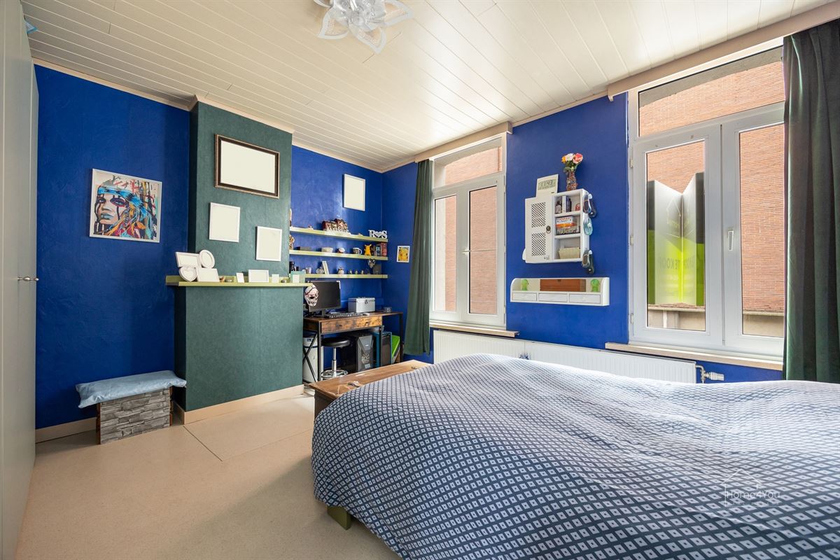 Gerenoveerde woning te koop in Merksem!