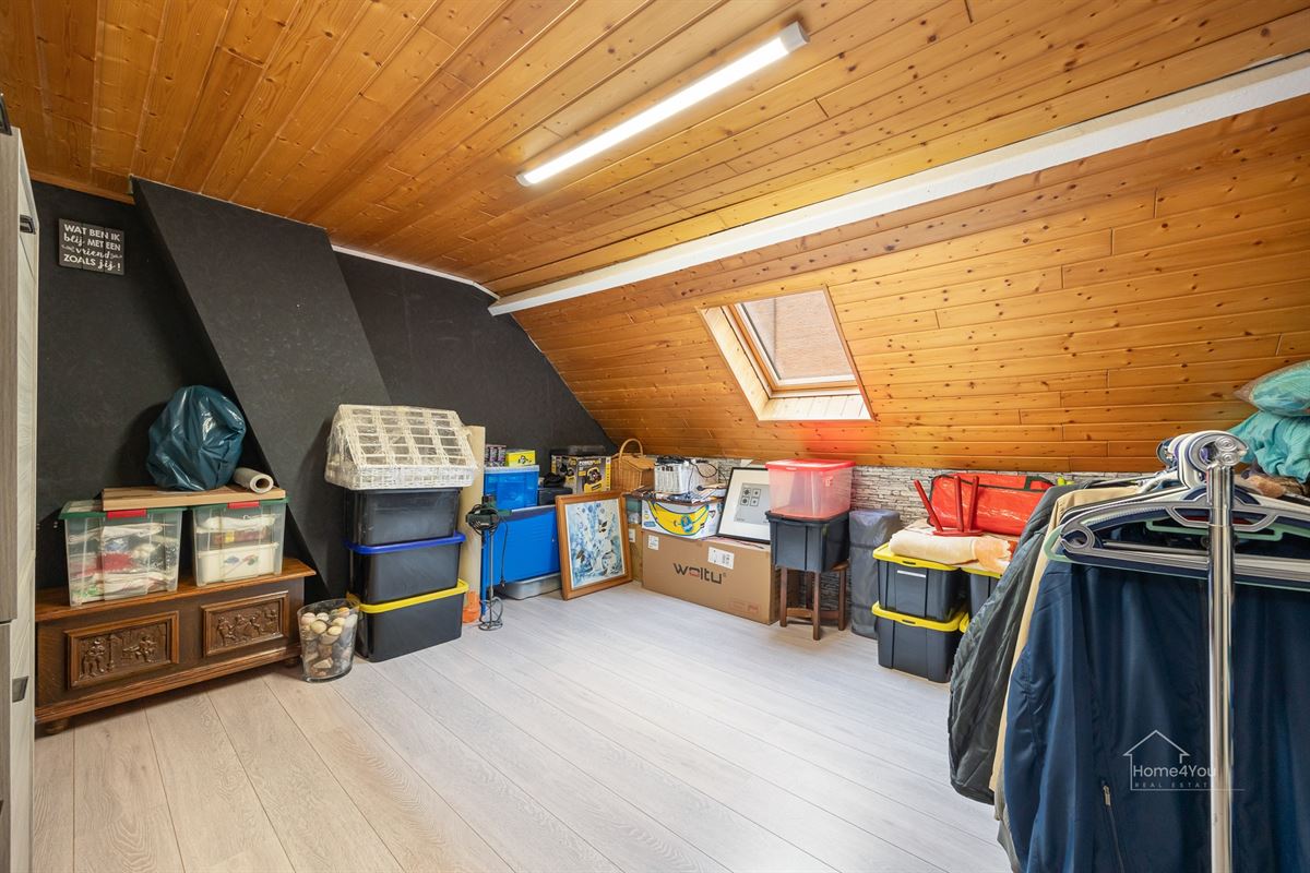 Gerenoveerde woning te koop in Merksem!