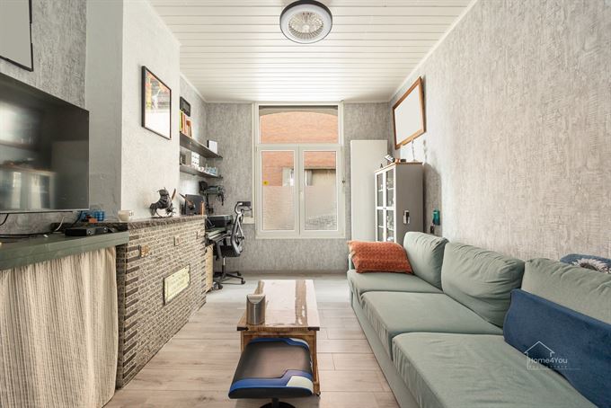 Gerenoveerde woning te koop in Merksem!