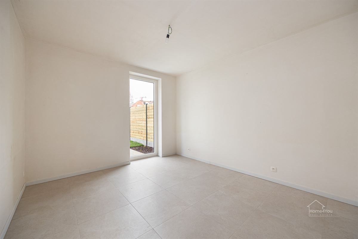Nieuwbouw gelijkvloers appartement met aangename tuin