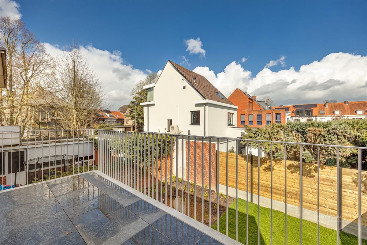 Nieuwbouw appartement met ruim terras